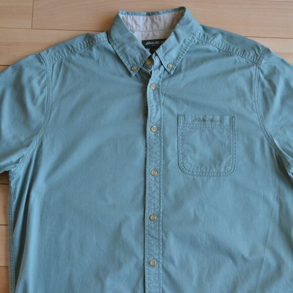 Eddie Bauer Short Sleeve Button Down Shirt Size L - Picture 2 of 4